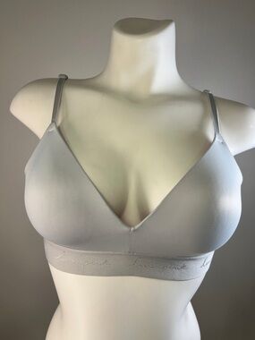 PINK Victoria's Secret Light Gray Wireless Lightly Lined Bra 36B